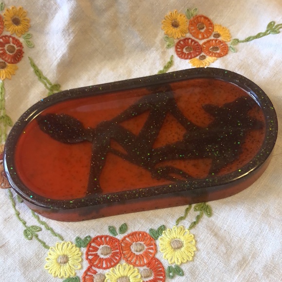 Handmade resin witch tray - Picture 3 of 6
